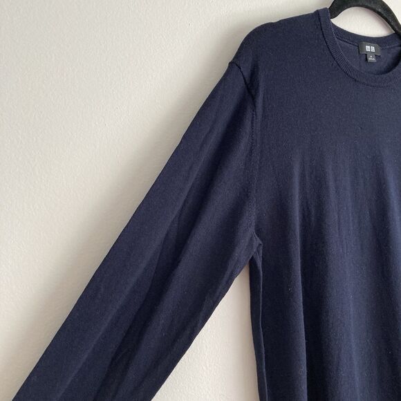 Uniqlo 100% Wool Crewneck Long Sleeve Sweater Mens Medium Navy Classic Preppy - Picture 3 of 8